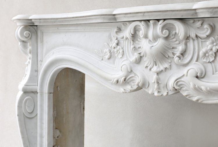 antique marble chimneypiece