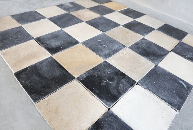 black-white tiles