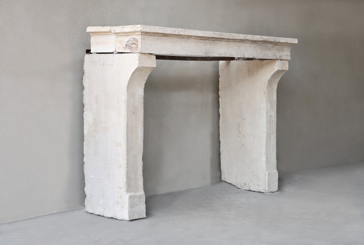 Campagnarde style mantle surround