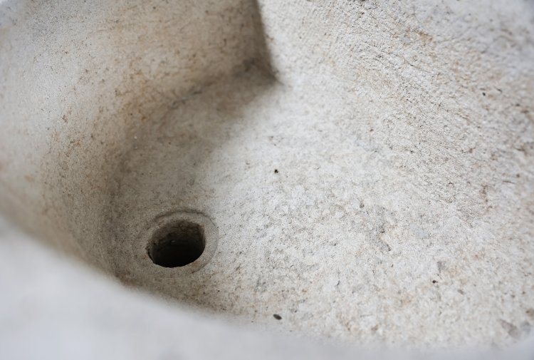 old sink of french limestone