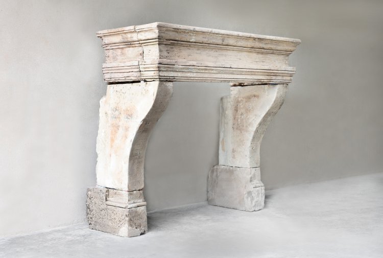 campagnarde style mantle