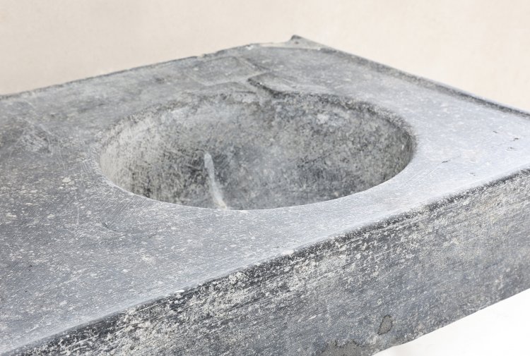 wash basin of belgian bluestone 