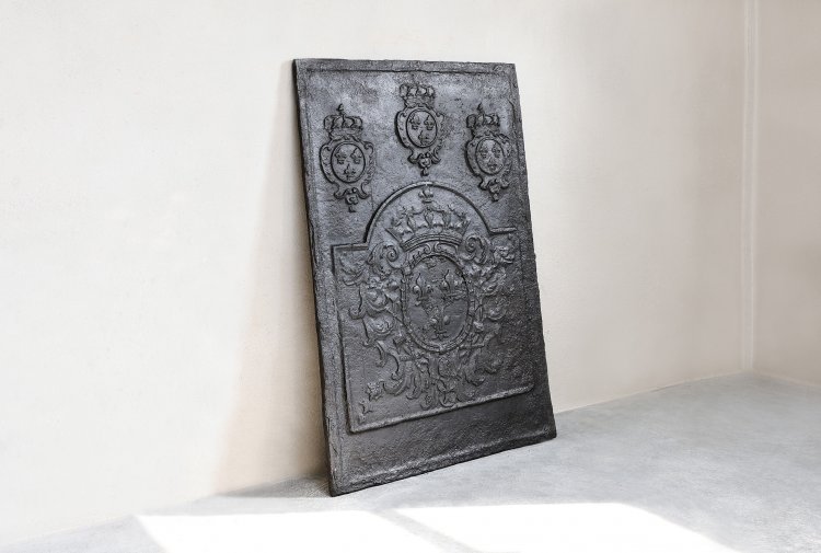 old french fire plate