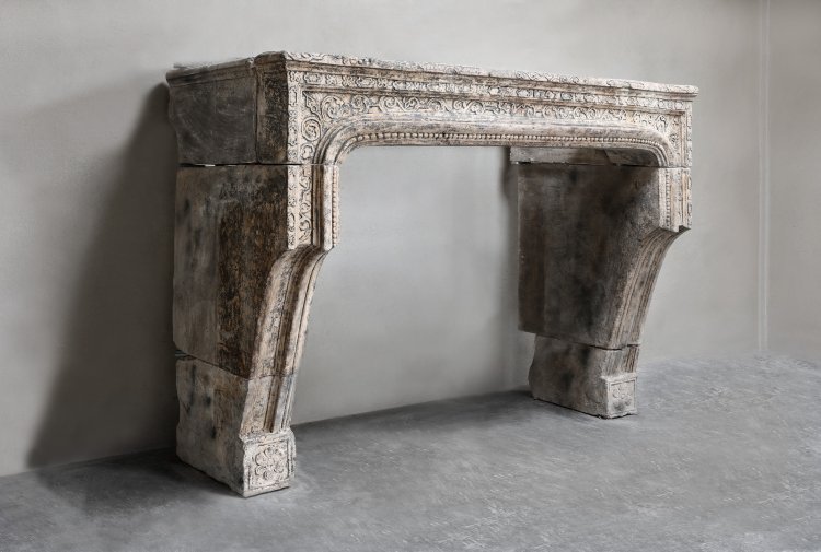 Louis XIV style mantle